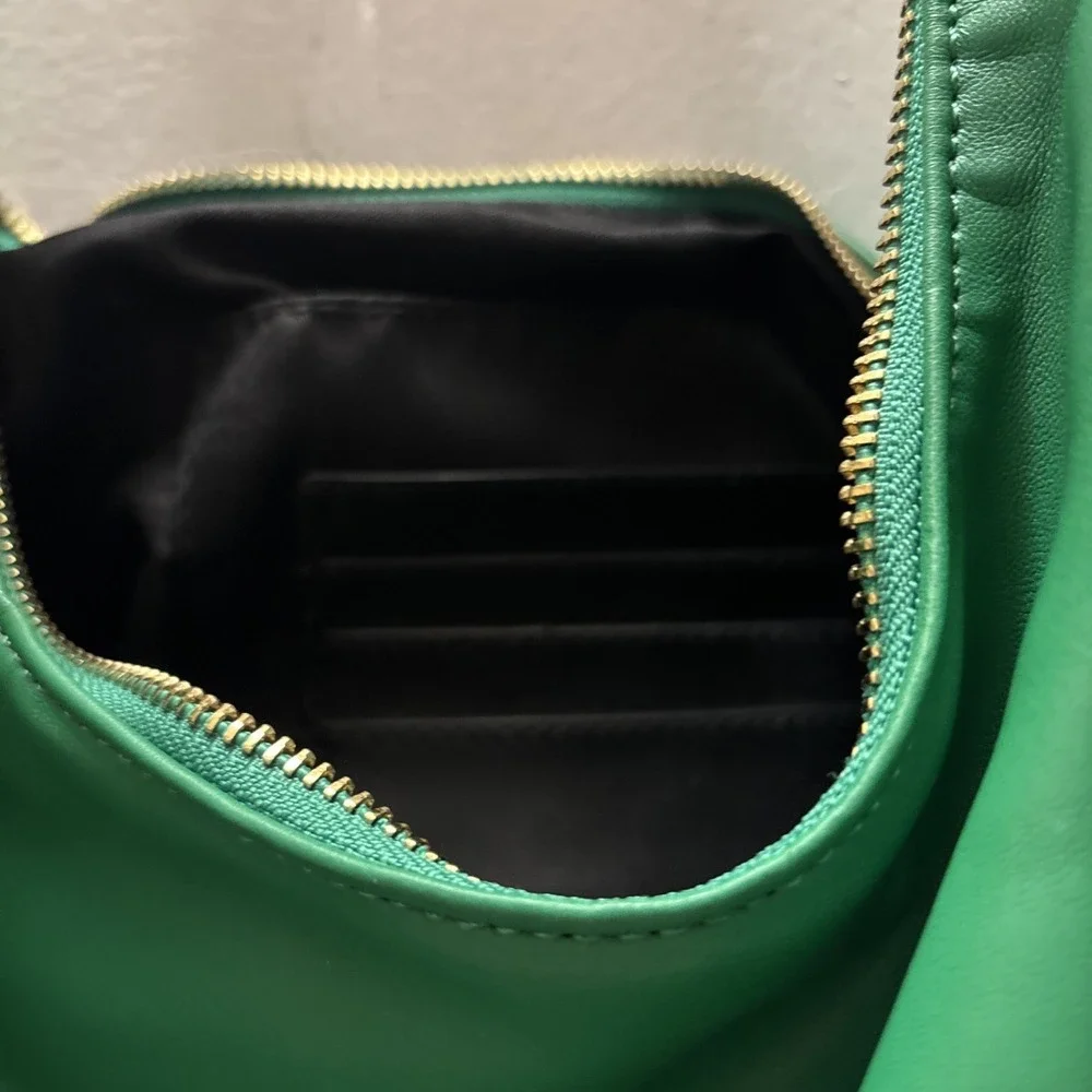 House Of Want Green Hobo Purse‎ Excellent Used Condition 16 X 10